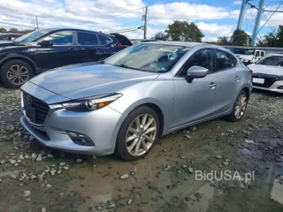 MAZDA 3 GRAND TOURING