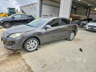MAZDA 3 I GRAND TOURING AU