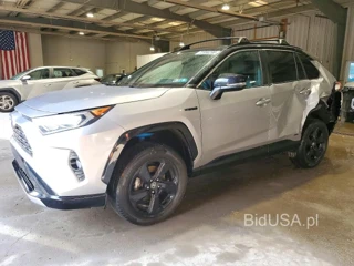 TOYOTA RAV4 XSE