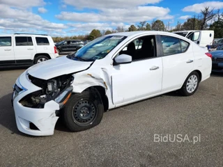 NISSAN VERSA SV
