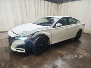 NISSAN ALTIMA SV