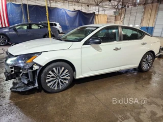 NISSAN ALTIMA SV