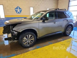 NISSAN PATHFINDER SV