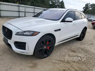 JAGUAR F-PACE R - SPORT