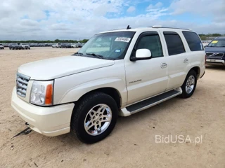 CADILLAC ESCALADE LUXURY