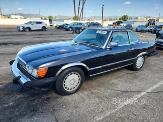 MERCEDES-BENZ 560 SL