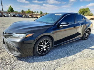 TOYOTA CAMRY SE