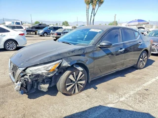 NISSAN ALTIMA SV