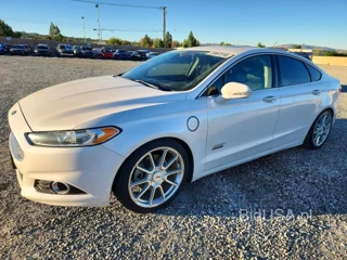 FORD FUSION TITANIUM PHEV