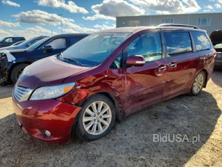 TOYOTA SIENNA XLE