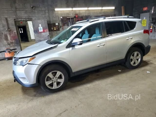 TOYOTA RAV4 XLE