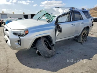 TOYOTA 4RUNNER SR5