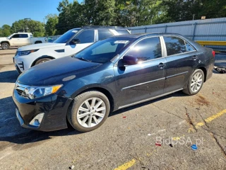 TOYOTA CAMRY HYBRID XLE
