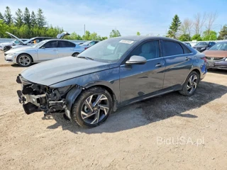 HYUNDAI ELANTRA LUXURY