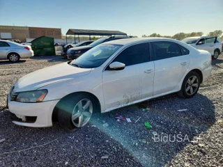 VOLKSWAGEN PASSAT SE
