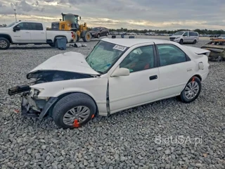 TOYOTA CAMRY CE