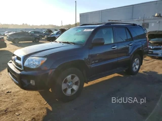 TOYOTA 4RUNNER SR5