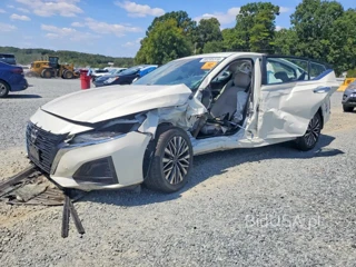 NISSAN ALTIMA SV