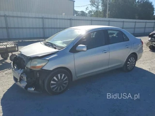TOYOTA YARIS BASE