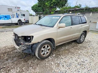 TOYOTA HIGHLANDER BASE