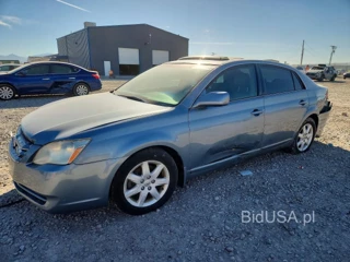 TOYOTA AVALON XL