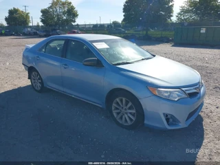 TOYOTA TOYOTA CAMRY HYBRID LE
