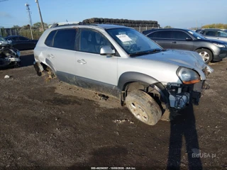 HYUNDAI HYUNDAI TUCSON SE