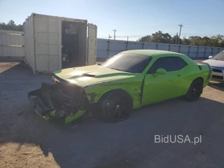 DODGE CHALLENGER R/T SCAT PACK