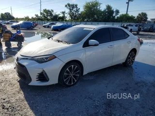 TOYOTA COROLLA SE