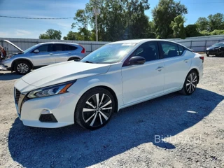 NISSAN ALTIMA SR