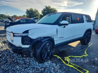 RIVIAN R1S ADVENTURE