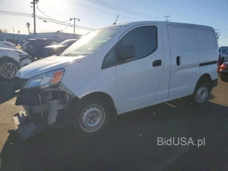 NISSAN NV200