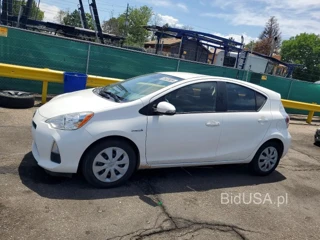 TOYOTA PRIUS C THREE