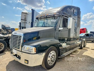 FREIGHTLINER FLC120