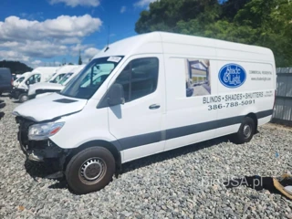 MERCEDES-BENZ SPRINTER 2500