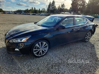 NISSAN ALTIMA SR