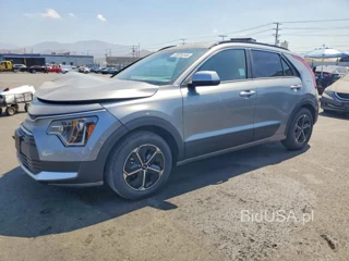 KIA NIRO LX