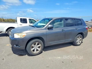 TOYOTA HIGHLANDER BASE