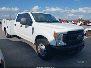 FORD FORD F-350 CHASSIS XL