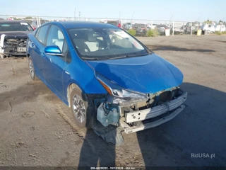 TOYOTA TOYOTA PRIUS XLE