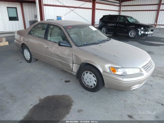 TOYOTA TOYOTA CAMRY LE