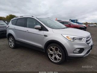 FORD FORD ESCAPE TITANIUM