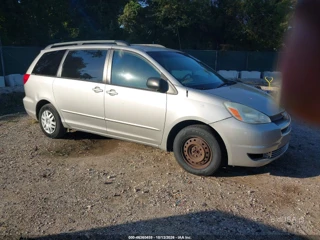TOYOTA TOYOTA SIENNA LE