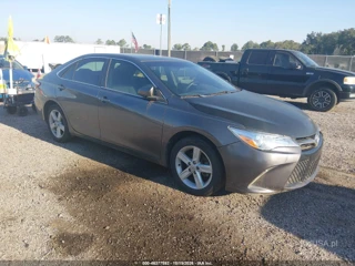 TOYOTA TOYOTA CAMRY SE