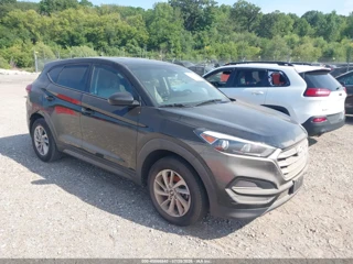 HYUNDAI HYUNDAI TUCSON SE