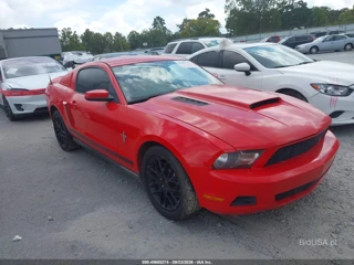 FORD FORD MUSTANG V6 PREMIUM