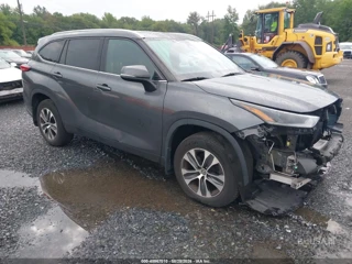 TOYOTA TOYOTA HIGHLANDER XLE