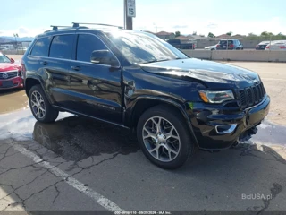 JEEP JEEP GRAND CHEROKEE STERLING EDITION 4X2