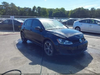 VOLKSWAGEN VOLKSWAGEN GOLF TSI S 4-DOOR