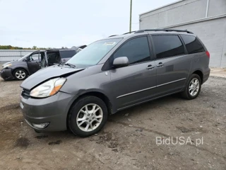 TOYOTA SIENNA XLE 7 PASSENGER